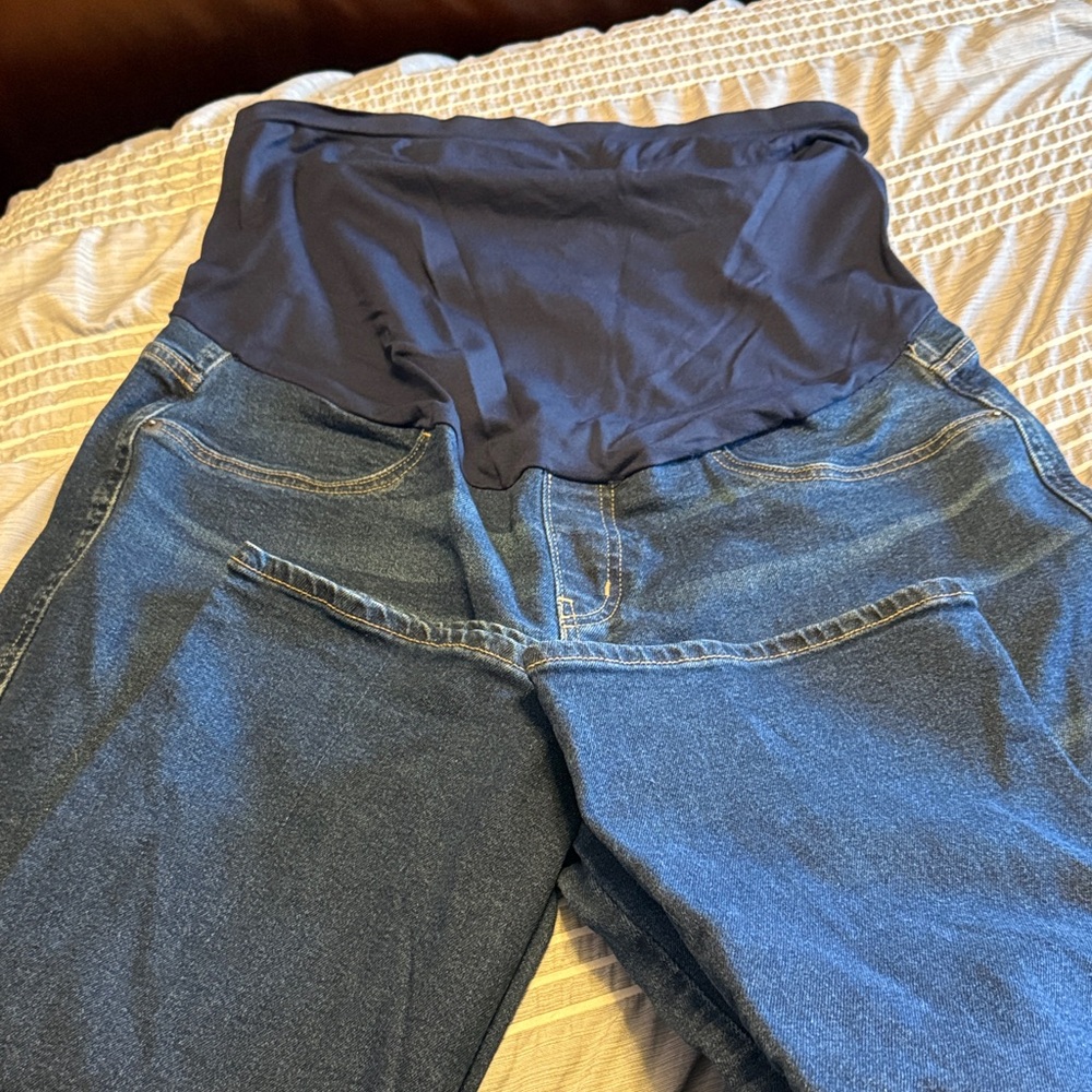 Signature by Levi Strauss Women's Blue Straight Leg Jeans